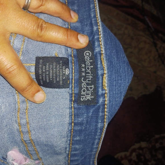 Blue jeans - Picture 2 of 3